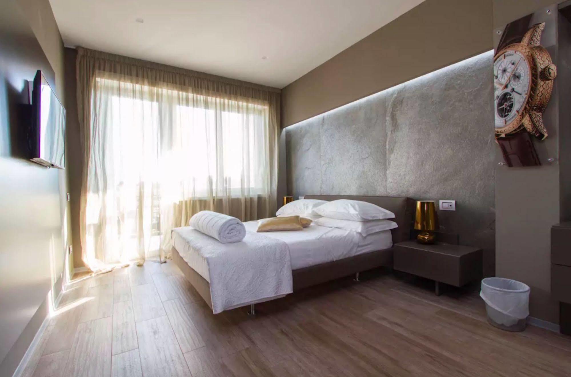 Ginevra Rooms Bergamo Luaran gambar